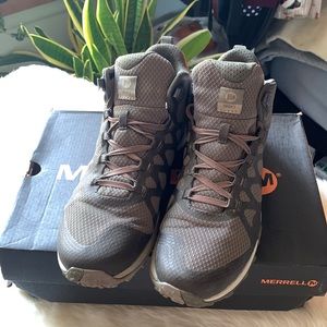 Merrell Siren 3 Mid WP - Size 9 women